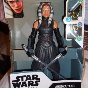 Star Wars -  Ahsoka Tano Galactic Action Figure New